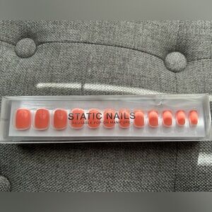 Static Nails Square Press On Set
“Hot Girl Summer”